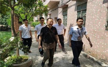 教育带队教师工作总结5篇