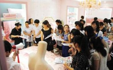 导购员的述职报告6篇