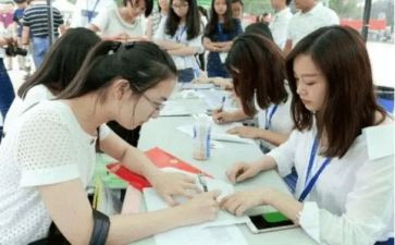 大学大一自我鉴定推荐6篇