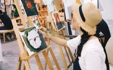 幼儿园画画课教案8篇