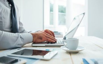 会计的年终述职报告6篇