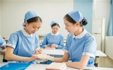 护理专业的个人简历模板6篇