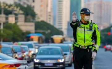 交警年终总结个人总结8篇