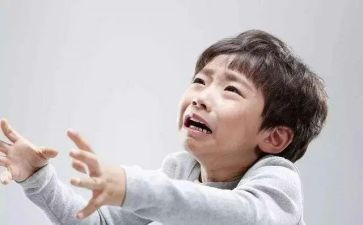 《我不哭》教案5篇