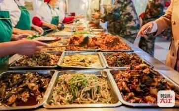 2024年食堂年终总结推荐5篇