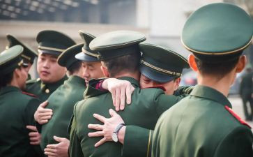 退役服务站站长事迹材料6篇