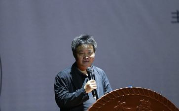 余华的《活着》读后感7篇